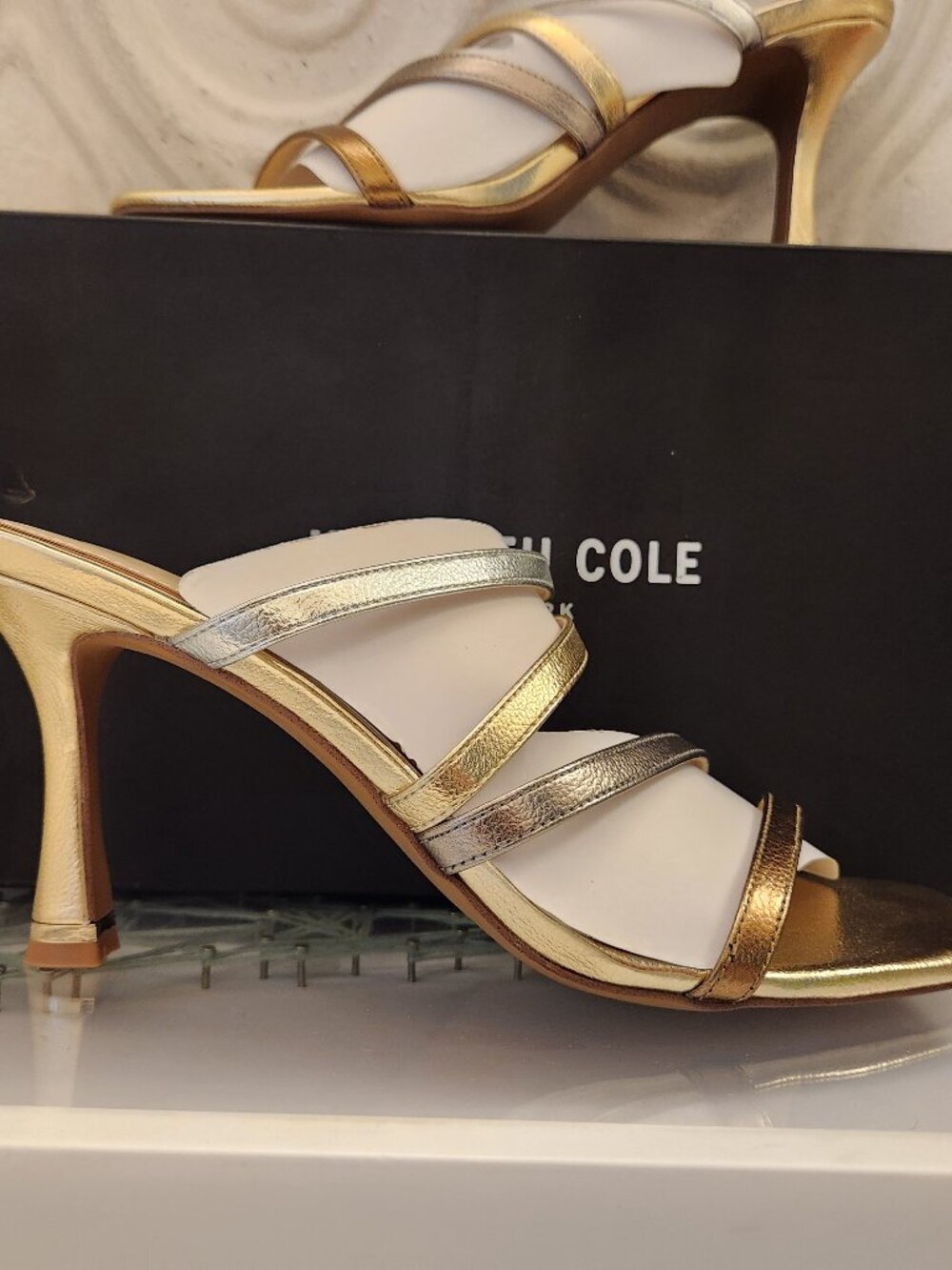 Kenneth Cole Women's Blanche Multi Gold Heeled Sandals. NIB. Size 10